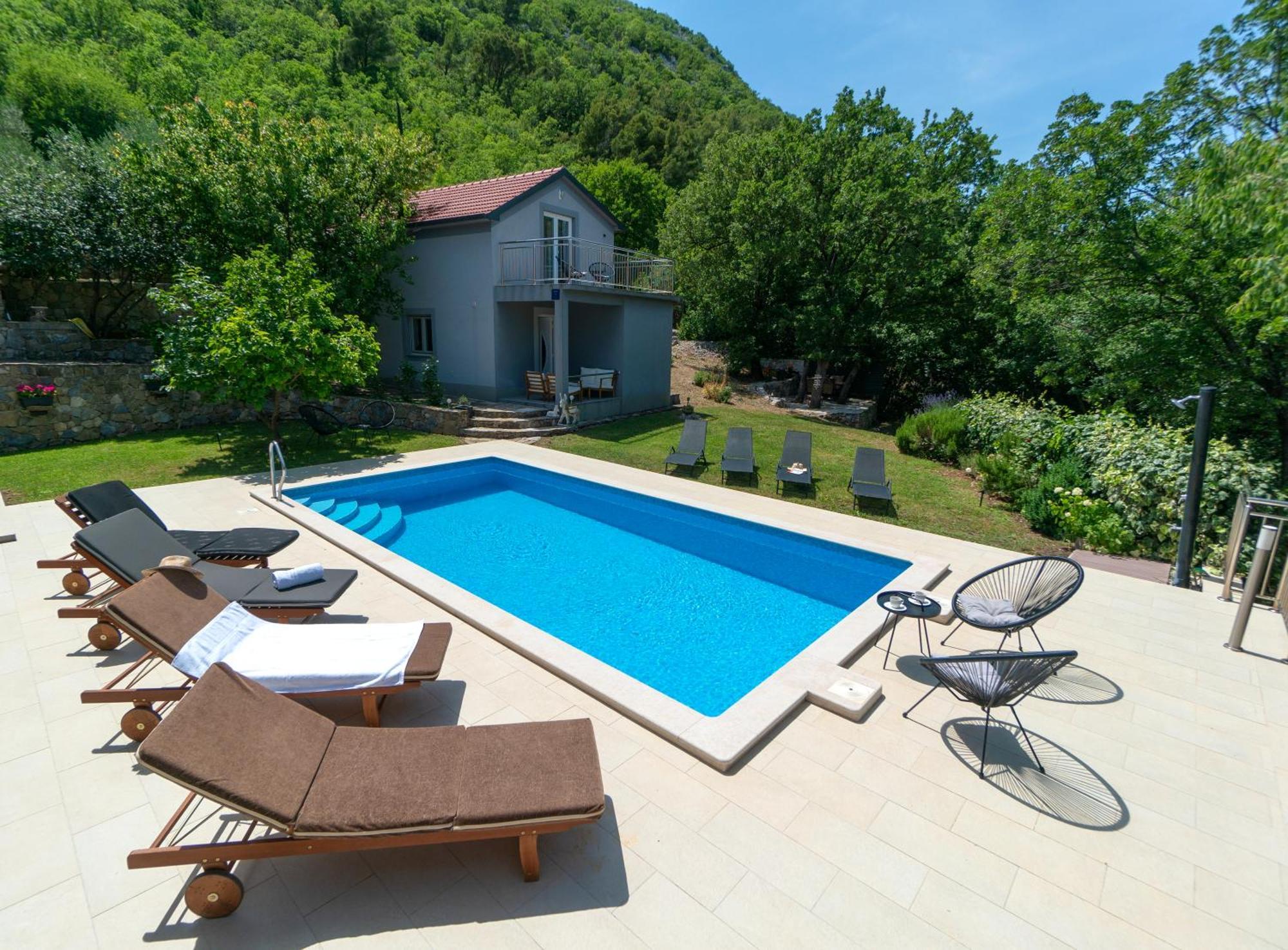 Apartments Srdanovic Omiš Exterior foto
